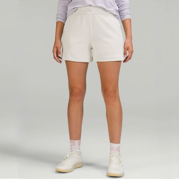 LULULEMON • Softstreme High-Rise Short 4" in White Opal - Picture 2 of 12